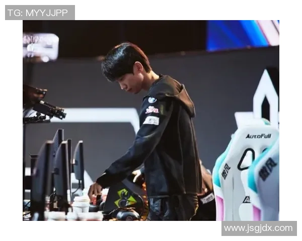 DOTA2热点分析FPX中路突破战术与策略的深度解读
